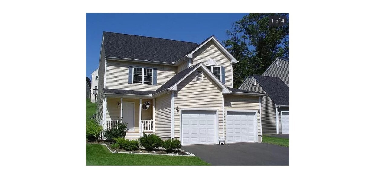 14 Sycamore Unit Old Oak Village, Wallingford, CT 06492 Condo for