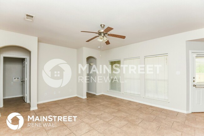 Building Photo - 233 Kennedy Dr