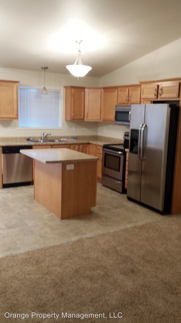 Foto del edificio - 3 br, 3 bath House - 3338 8th St NE