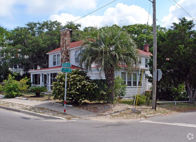 Foto del edificio - 521 E BEACH Dr