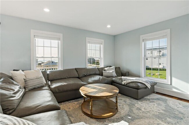 Foto del edificio - 11 Defelice Rd