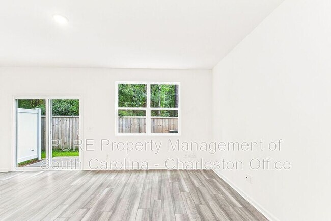 Foto del edificio - 1305 Scarlett Maple St
