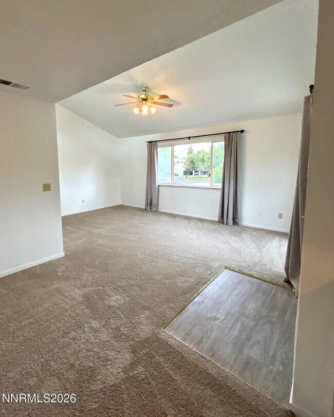 Foto del edificio - 2655 Sycamore Glen Dr