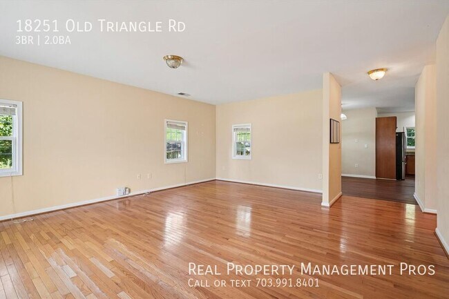 Foto del edificio - 18251 Old Triangle Rd