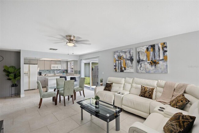 Foto del edificio - 536 Hibiscus Way