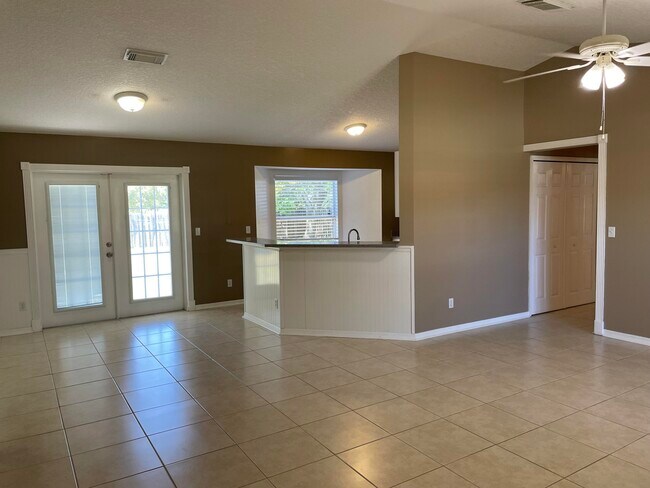 Foto del edificio - 2326 SW Woodridge St