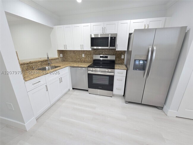 Foto del edificio - 7175 NW 173rd Dr