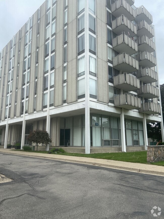 Building Photo - 715 W Michigan Ave