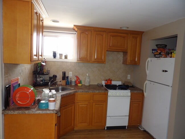 Building Photo - 129 Newark Pompton Tpke