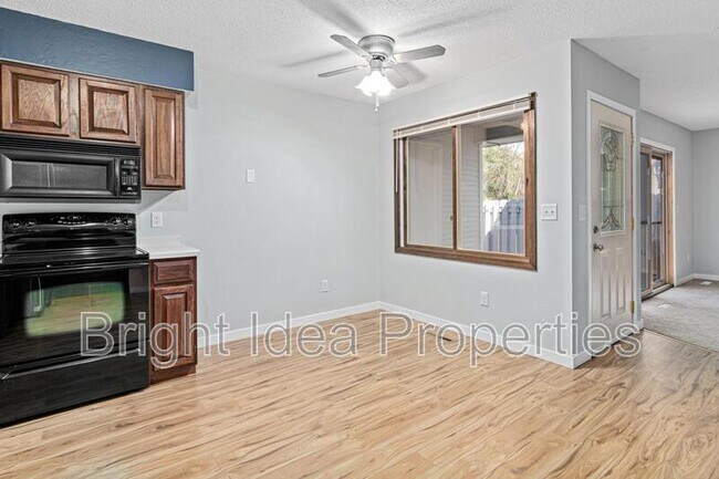 Building Photo - 7684 Dunmore Rd