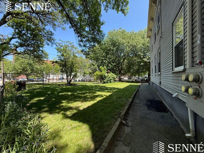 Foto del edificio - 392 Windsor St
