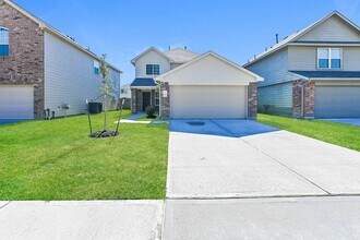 Building Photo - 12006 Pia Drive