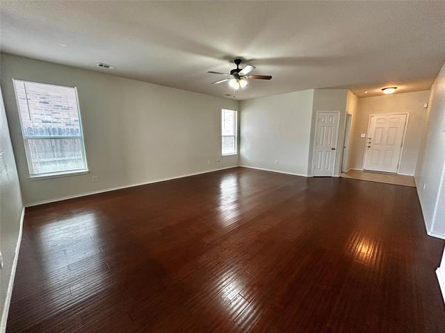 Building Photo - 5837 Fantail Dr