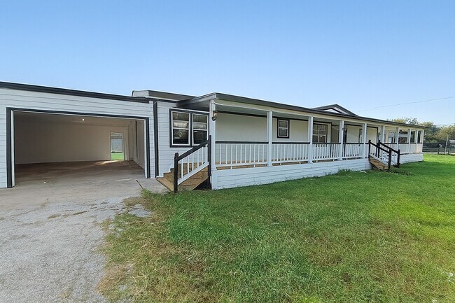 Foto del edificio - 17319 Wells Dr