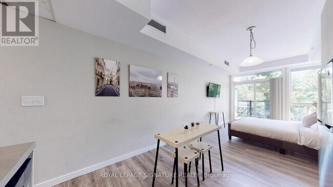 Photo du bâtiment - 335 College St