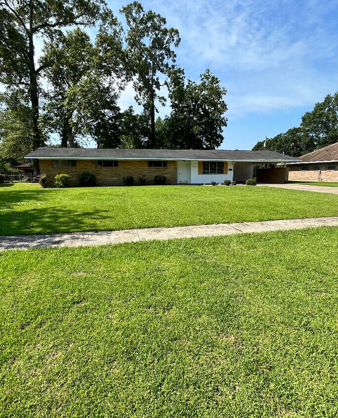 9958 W Tams Dr, Baton Rouge, LA 70815 House Rental in Baton Rouge, LA
