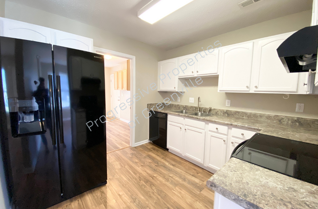 Foto del edificio - 119 Flint Ln