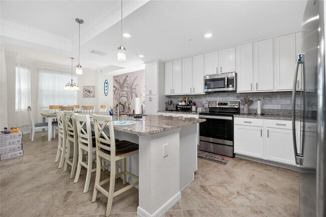 Building Photo - 14081 Heritage Landing Blvd