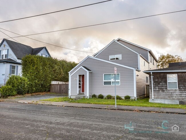 Building Photo - 849 1st Ave