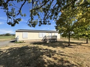 Building Photo - 9500 SW Old Highway 47