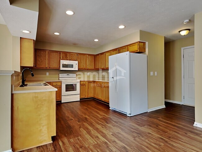 Foto del edificio - 7705 Mourning Dove Ln