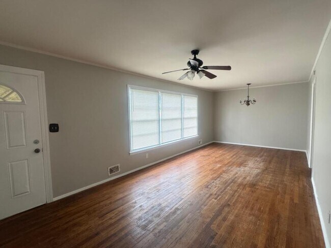 Foto del edificio - 3515 Greenbriar Rd