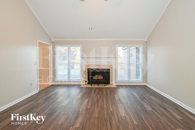 Foto del edificio - 7395 Kevin Rdg Cv E