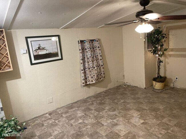Building Photo - 2 br, 2 bath Mobile Home - 12517 Four Oaks Rd