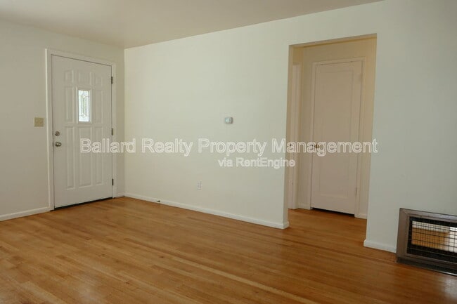 Building Photo - 6527 25th Ave NW