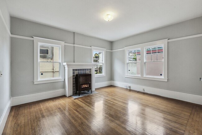 Building Photo - 457-463 Hardy St.