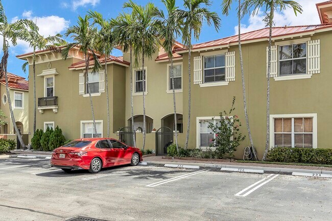 Foto del edificio - 228 Lake Monterey Cir