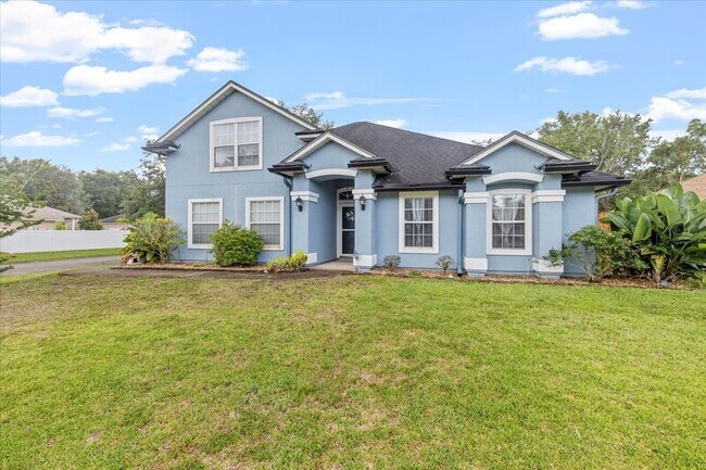 Foto del edificio - 13705 Fish Eagle Dr W