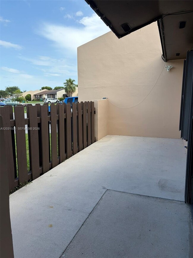 Building Photo - 11760 SW 123rd Ave