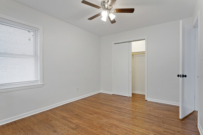 Building Photo - 5022 N Mango Ave