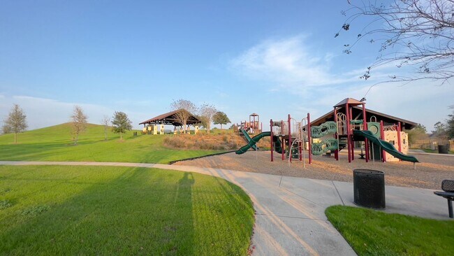 Foto del edificio - 20714 Round Key Dr