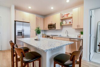 Building Photo - Alexan Chelmsford