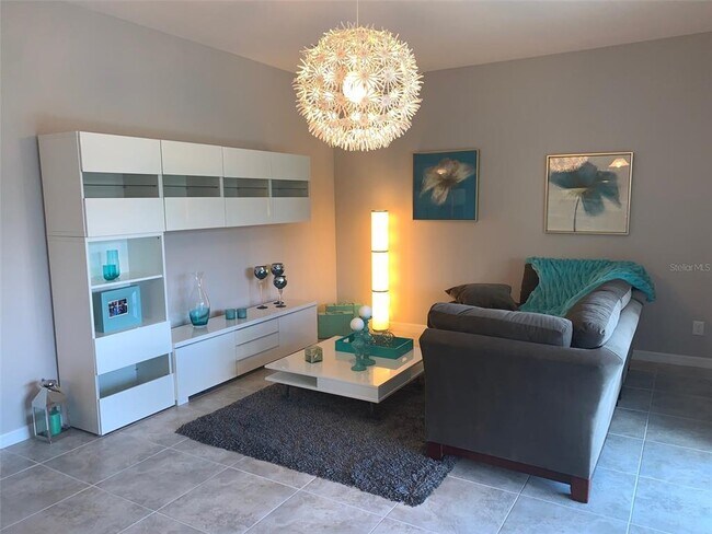 Foto del edificio - 4845 Maple Park St