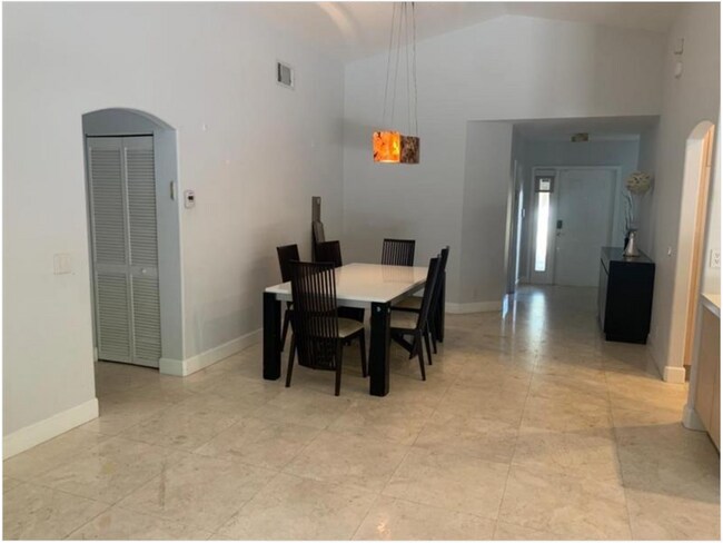 Foto del edificio - 3520 SW 51st St