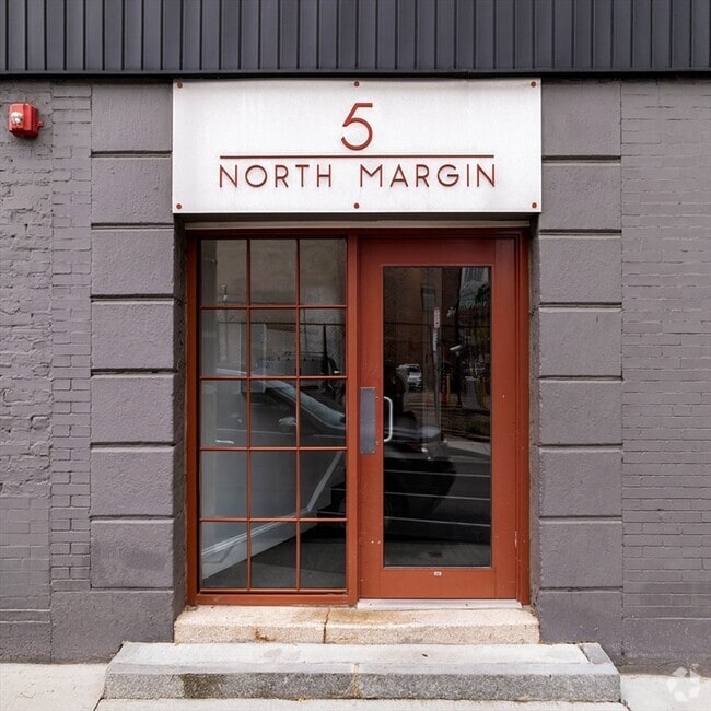 Building Photo - 9 N Margin St