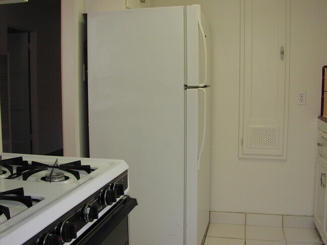 Foto del edificio - 1801-1807 Cable St