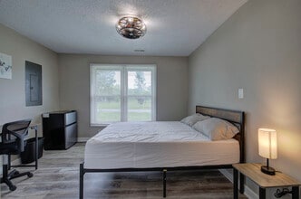 Building Photo - 227 Saint Elmo Cir