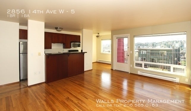 Primary Photo - Barrett Square Apartments!