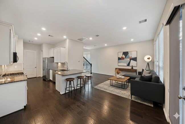 Building Photo - 708 Ivory Manor Dr