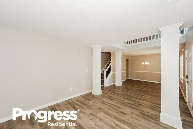 Building Photo - 4021 Castle Way Dr