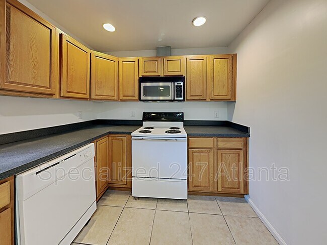 Foto del edificio - 232 Chappell Rd NW