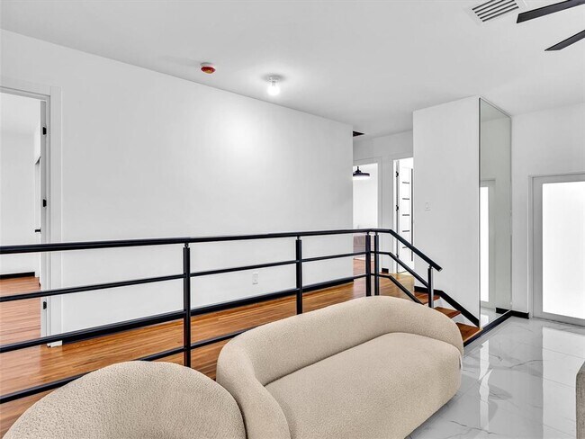 Foto del edificio - 915 N 14th Ave