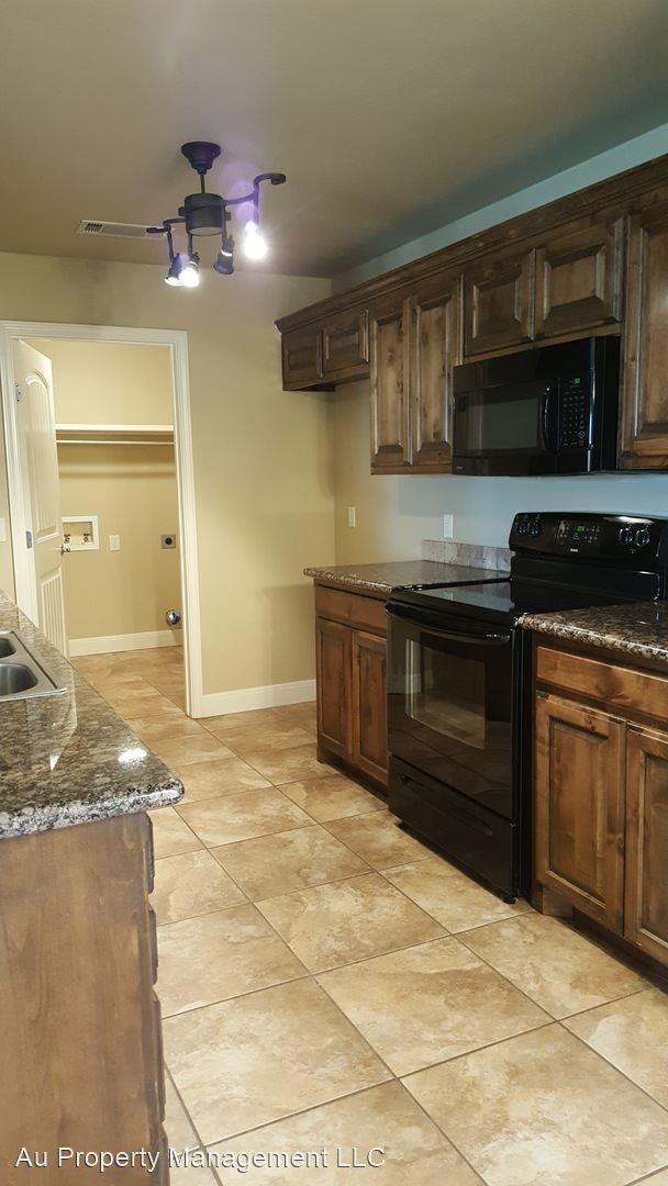 Foto del edificio - 3 br, 2 bath House - 9310 ORRY AVE.