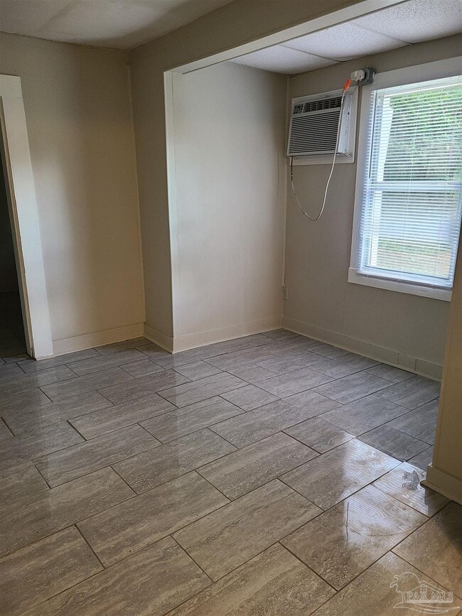Building Photo - 1322 Kramer St