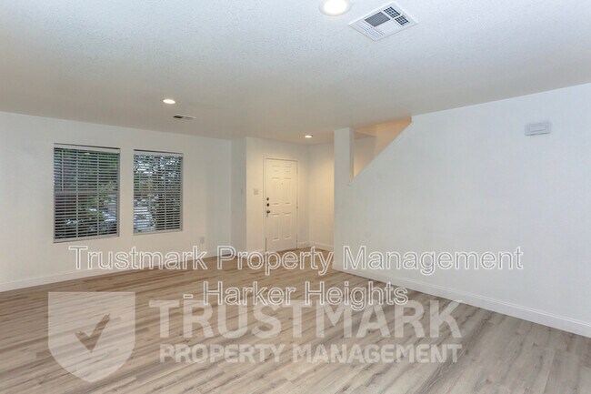 Foto del edificio - 6611 Taree Loop