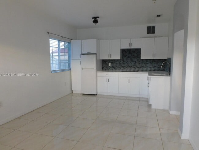 Building Photo - 21511 SW 122nd Ct
